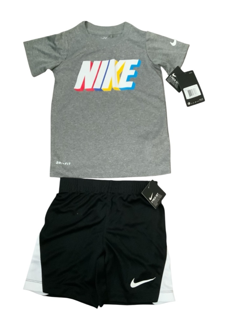 Nike Short Sleeve T-Shirt & Shorts 2 Piece Set Outfit Gray/Black Size 4 Boys NWT